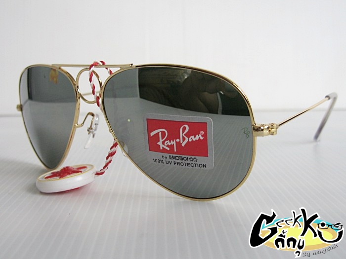 แว่นกันแดด Ray Ban . ราคาพิเศษ 600 บาท