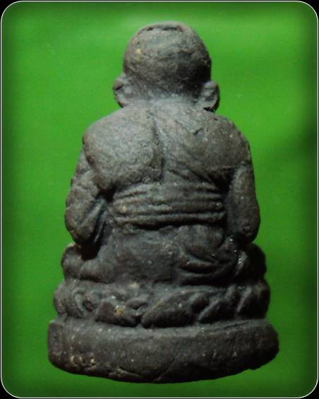 หลวงปู่ทวด พิมพ์ลอยองค์ เนื้อผงใบลาน