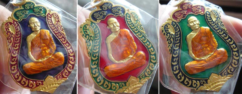 หลวงพ่อจรัญ วัดอัมพวัน ชุดเหรียญเสมาฉลอง 84 ปี เนื้อทองแดงชุบทอง ลงยา 3 สี 3 องค์