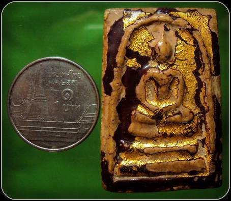 พระสมเด็จ เนื้อผง มีคราบรัก ปิดทอง