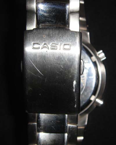 นาฬิกาข้อมือ casio เคาะเดียวครับ