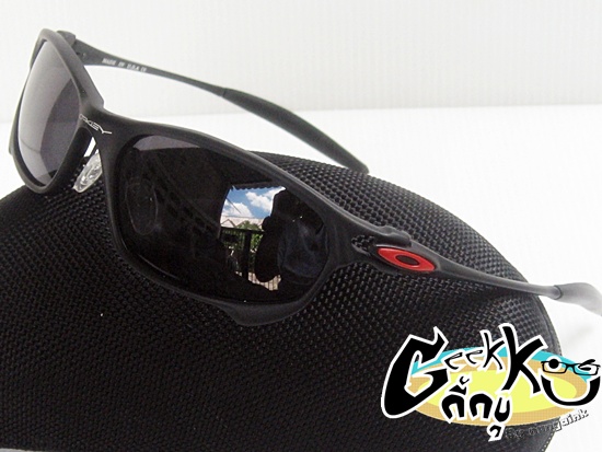 แว่นกันแดด Oakley ...