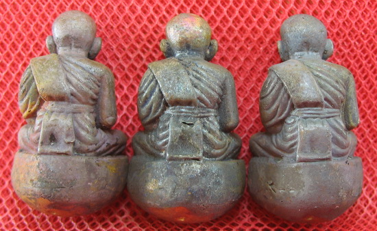 หลวงปู่ทวด พิมพ์เบ้าทุบ เนื้อผิวไฟ 3 องค์ วัดในหาน จ.ภูเก็ต อ.นอง อ.ทอง อ.สุภา ร่วมปลุกเสก ปี 36 