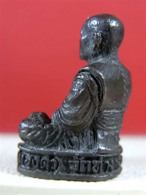 รูปหล่อรุ่นแรก หลวงพ่อทองดำ วัดท่าทอง  อุตรดิตถ์ สวยสวย 