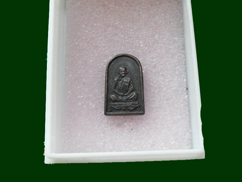 เริ่มค่าส่ง 20บาท มีให้เลือกกว่า300รายการ.. 2/75