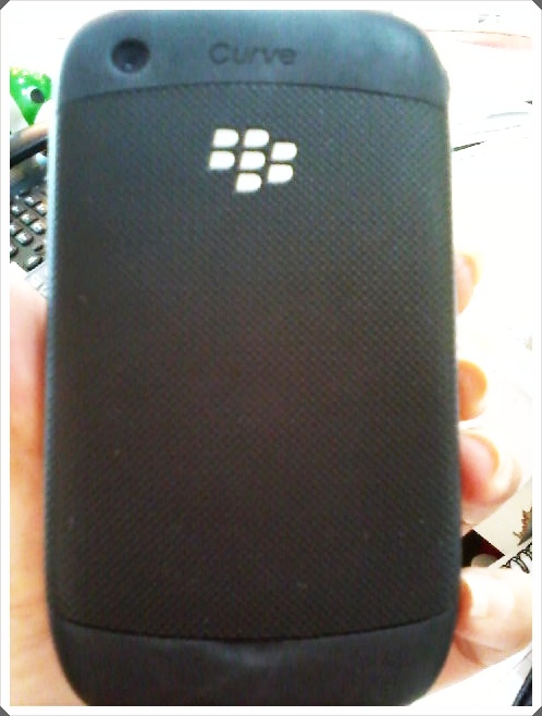 มือถือ BlackBerry Curve 3G 9300 เครื่องศูนย์ อยู่ในประกันอีก 10 เดือน