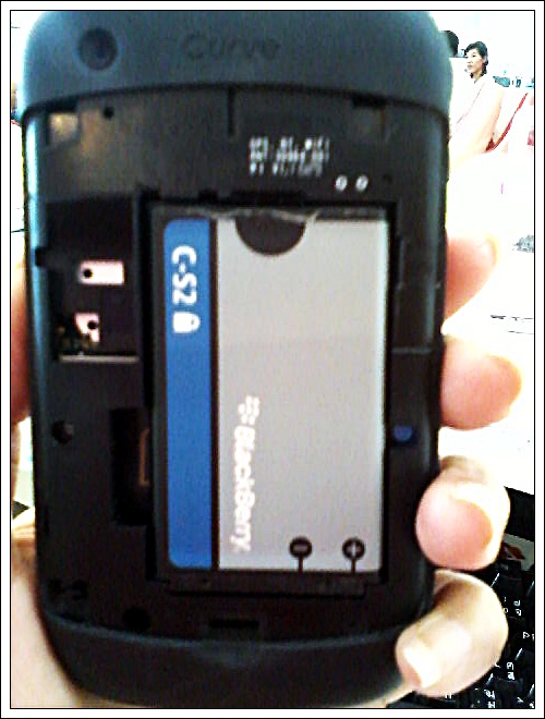มือถือ BlackBerry Curve 3G 9300 เครื่องศูนย์ อยู่ในประกันอีก 10 เดือน