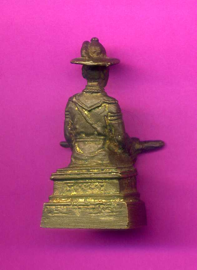 พระเนื้อทองเหลืองนั่งเก่าค่ะ