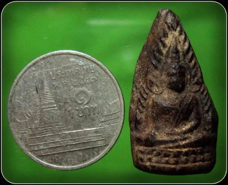 พระพุทธชินราช เนื้อผงว่าน