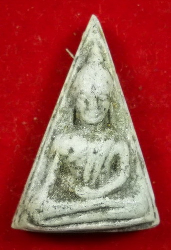 พระนางพญางิ้วดำ วัดสิงหาราม ต.บัวชุม จ.ลพบุรี