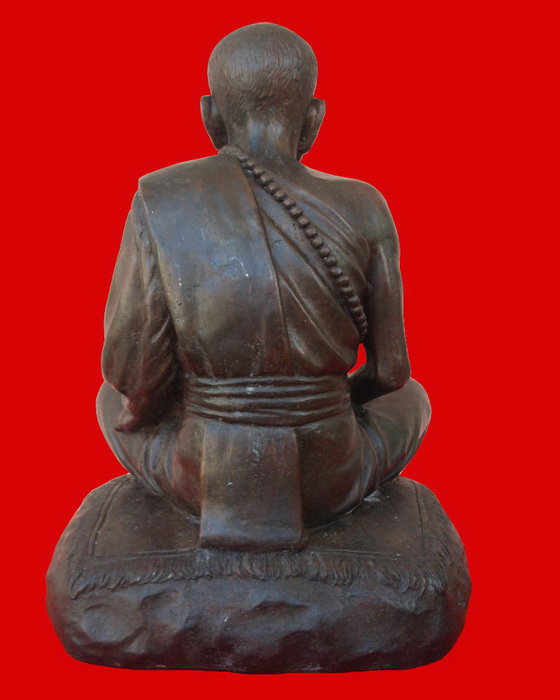 พระบูชาหลวงปู่หมุน ฐิตสีโล หน้าตัก ๙ นิ้ว รุ่นเสาร์ ๕ บูชาครู