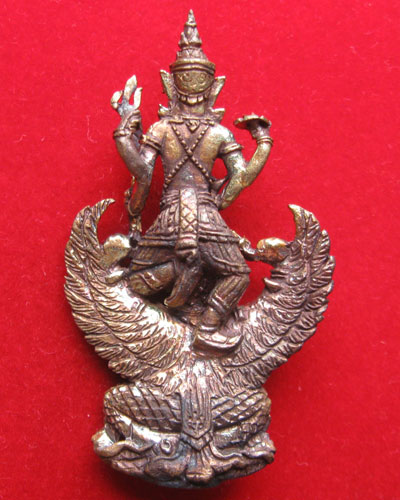 พระนารายณ์ทรงครุฑ (ปราบไตรจักร) หลวงปู่ผาด วัดไร่ รุ่นแรก ปี 2552