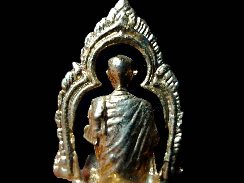 รูปเหมือนสมเด็จโตอนุสรณ์ 108 ปี วัดระฆัง ปลุกเสกวันที่ 22 มิ.ย 2523 พิมพ์ซุ้มประตู พิธีใหญ่ สวยครับ