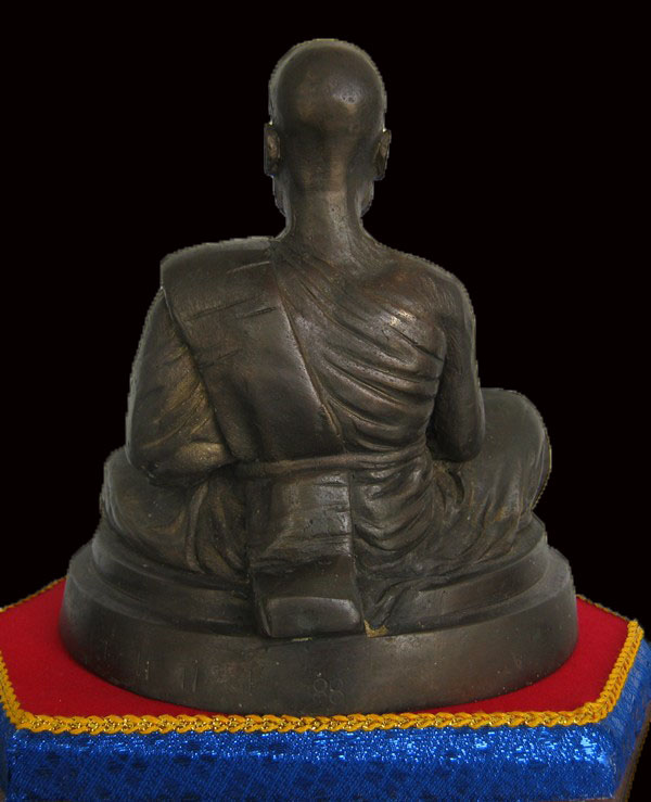 พระบูชา 5 นิ้วรุนแรกหลวงปู่ผาดวัดบ้านกรวด