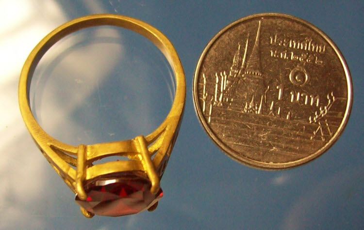 THE RING !!! 18 K หัวพลอยสีแดง..ขอบอกว่าน้ำสวยมากกกกกกกก .......