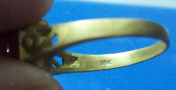 THE RING !!! 18 K หัวพลอยสีแดง..ขอบอกว่าน้ำสวยมากกกกกกกก .......