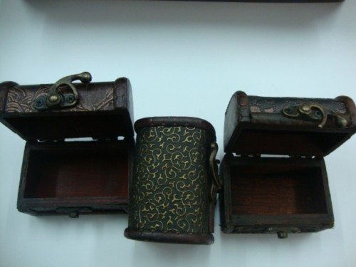 ชุดกล่องไม้โบราณ ใส่พระ-ของมีค่า 3 ใบ สวยราคาถูกครับ