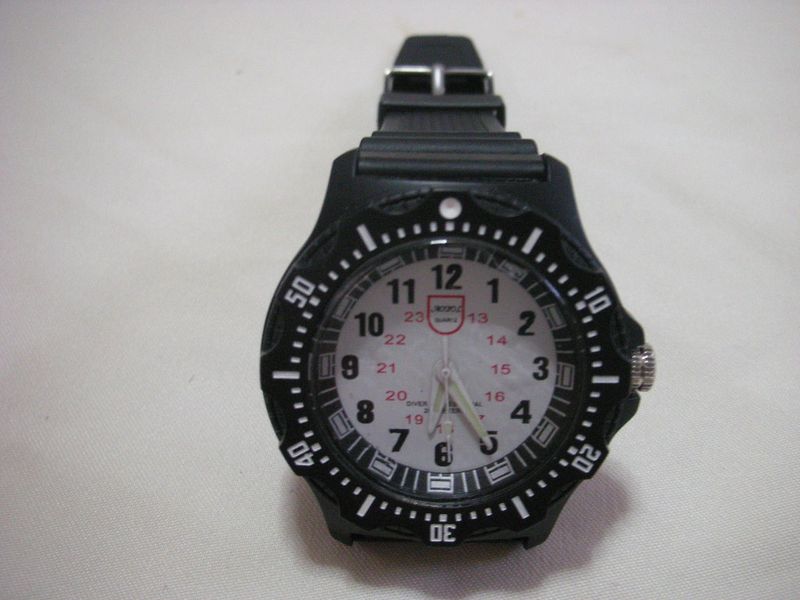 โล๊ะ"ต่ำกว่าทุน นาฬิกา AOPOL DIVER สไตล์ SPORT  329 บาท