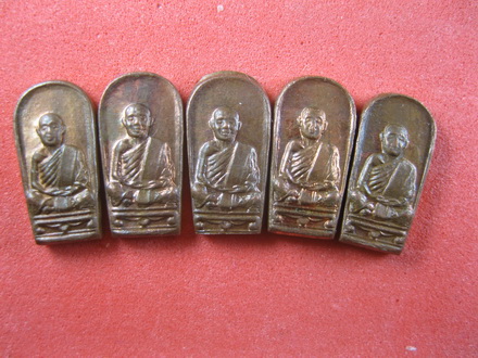 ปรกใบมะขาม 6 รอบ (5องค์)