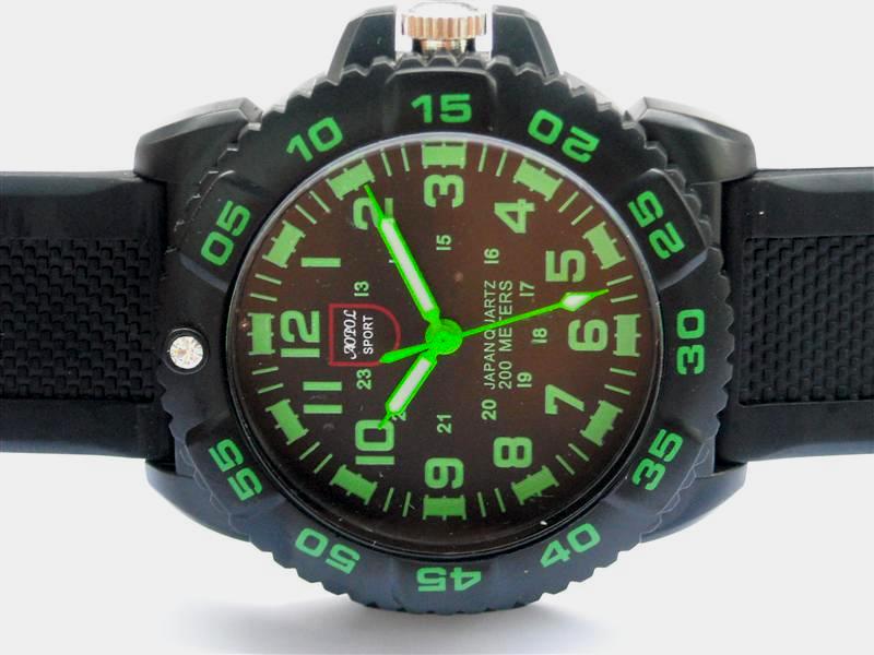 นาฬิกา SPORT JAPAN สีเขียว รุ่นใหม่ล่าสุด ราคาพิเศษสุด