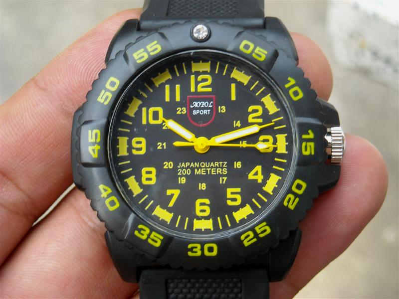 นาฬิกา SPORT JAPAN สีเหลือง รุ่นใหม่ล่าสุด ราคาพิเศษสุด
