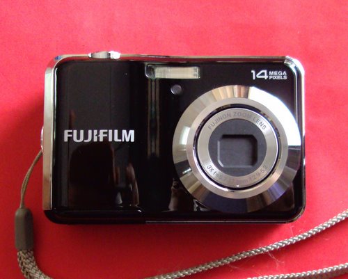 วัดใจเคาะเดียว กล้องดิจิตอล FUJIFILM  14 ล้านพิกเซล สภาพสวย