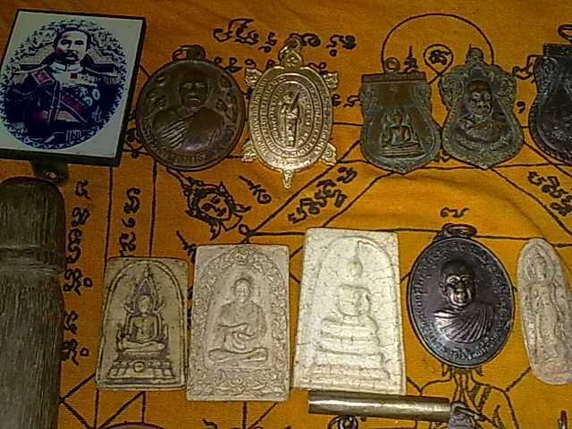 พระเหมา 50 รายการ ตามรูปครับ เคาะเดียวแดงครับ