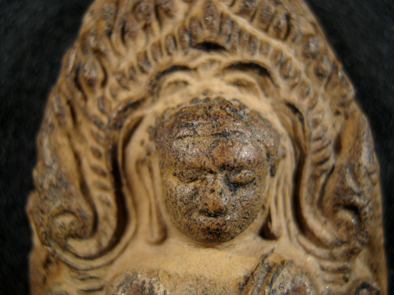 พระลือโขง(พระฤาโขง) หรือจามเทวีซุ้มเรือนแก้ว