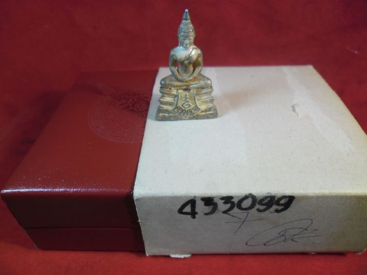 80ปี เงินขัดเงา อยู่ในกล่องเดิม มานานนับสิบปี