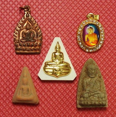 @@ หลวงพ่อคูณ อธิฐานจิตปลุกเสก รุ่นกฐินสามัคคี (ชุดประธาน) รวม 5 องค์ พร้อมกล่อง เคาะแรกครับ @@