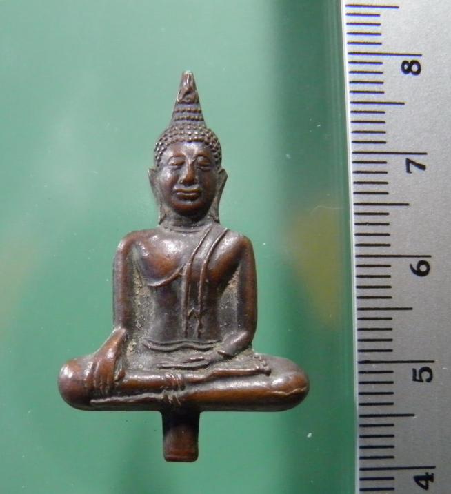 พระยอดธงปั๊มหนา เนื้อทองแดง หลังยันต์ สภาพสวย ไม่ทราบที่