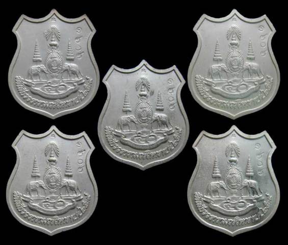 พระพุทธโสธร เหรียญอาร์มลงยาราชาวดี 50ปี กาญจนาภิเษกสมโภชน์