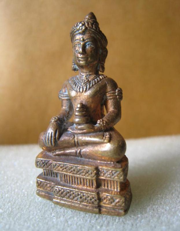 พระกริ่งลอยน้ำหลวงปู่อ่อนสา สุขกาโร วัดป่าประชาชุมพล อ.เมือง จ.อุดรธานี เนื้่อทองผสม (2)