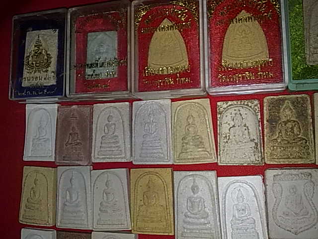 พระเหมา 56 รายการ  ตามรูปครับ เคาะเดียวแดง