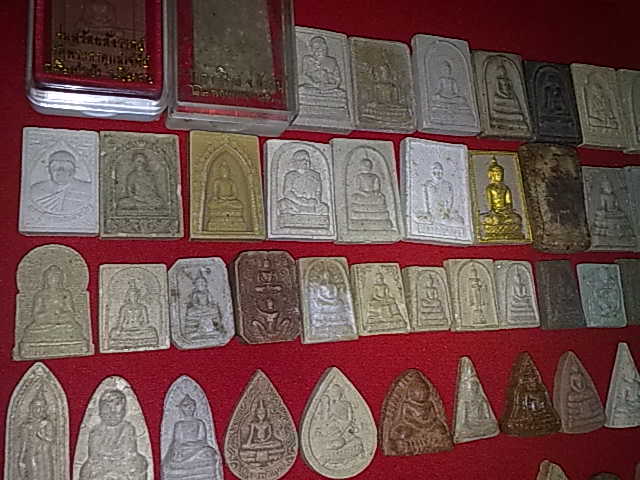 พระเหมา 88 รายการ ตามรูปครับ เคาะเดียวแดง