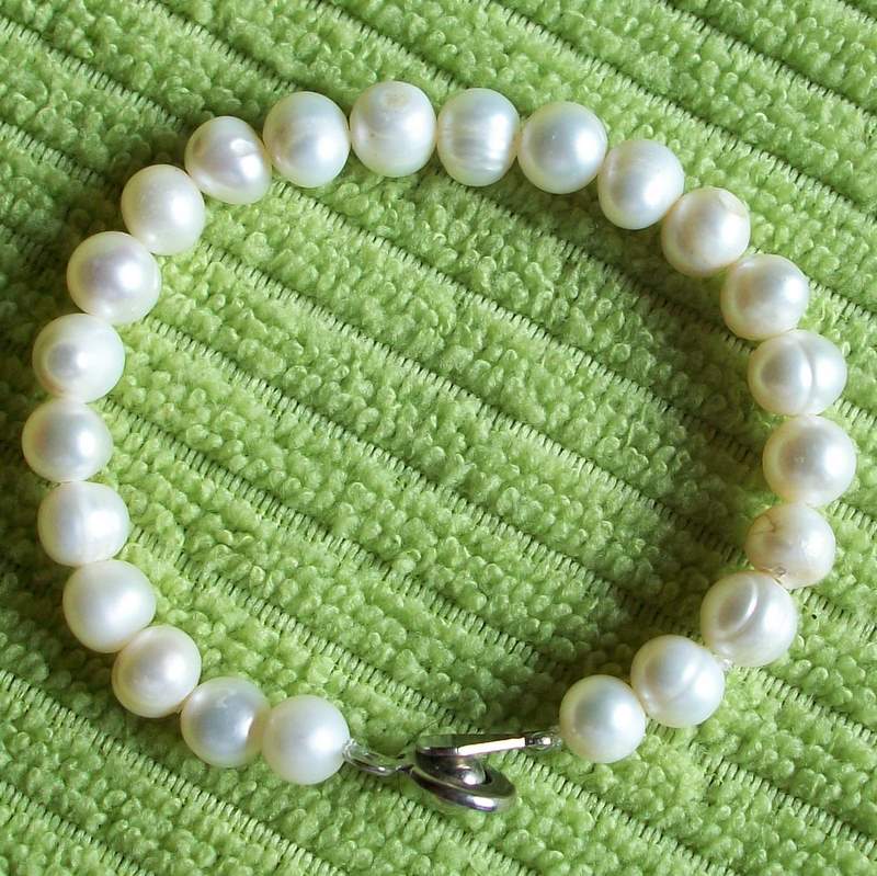 มุข แท้ 100 % สร้อยข้อมือความยาว 7 นิ้ว ในราคา 29 บาท (CM03)ขอแนะนำตัวเองกับพี่ๆสมาชิกทุกท่านครับ