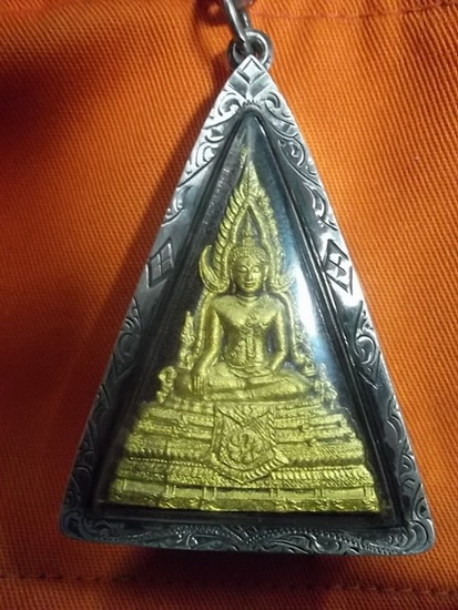 พระพุทธชินราช ... หลัง ภปร. แผ่นเงิน ปี48   จัดสร้าง โดยโครงการ “ เพราะแผ่นดินนี้ คือ แผ่นดินเกิด ”