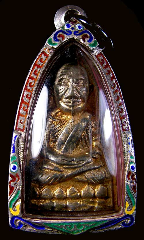 หลวงปู่ทวดหลังตัวหนังสือ พิมพ์ใหญ่คางขีด 05 