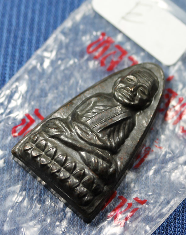 **Eหลวงพ่อทวด 24 หน้าใหญ่ 