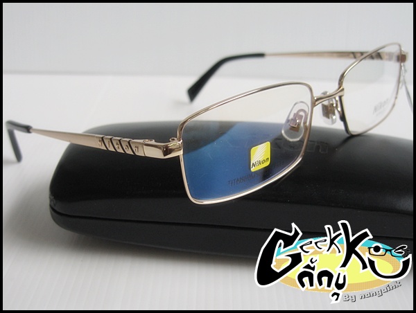 กรอบแว่นตา Nikon Titanium ของแท้ 100% จากญี่ปุ่น.....ทร งคร ึ ่งกรอบสีทอง