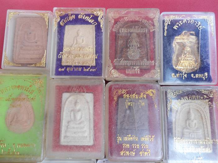 พระกล่อง 12 กล่องราคาเบาๆครับ