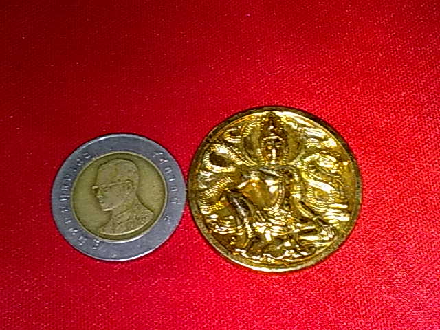 เหรียญจตุคามรามเทพ รุ่นทวดโครตเศรษฐี หลวงปู่นริศ ตอก 2 โค๊ต