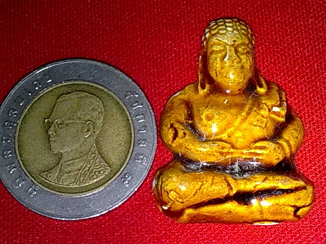 พระสังกัจจาย กระเบื้องเคลือบ ไม่ทราบที่ ตามรูปครับ