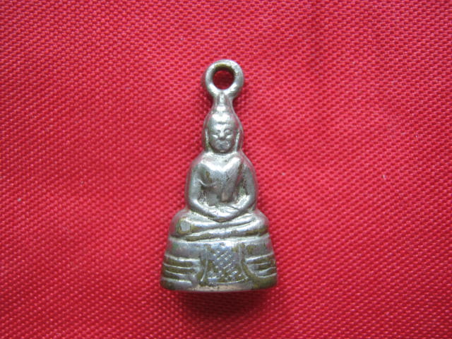 กริ่งโสธรเล็ก ปี 2512 กะไหล่เดิมสวย น่าสะสม เคาะเดียวครับ
