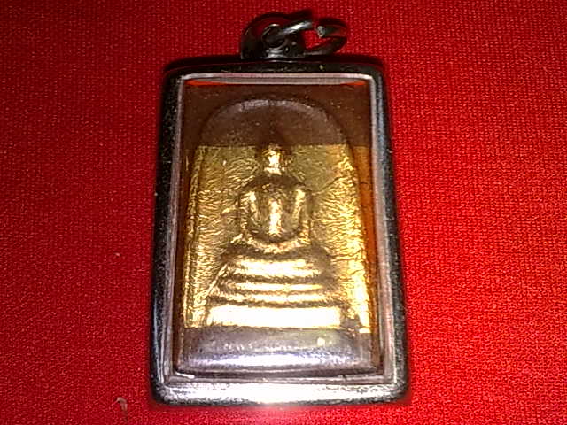 พระสมเด็จ ไม่ทราบที่ ไม่ทราบเนื้อ ตามรูปครับ