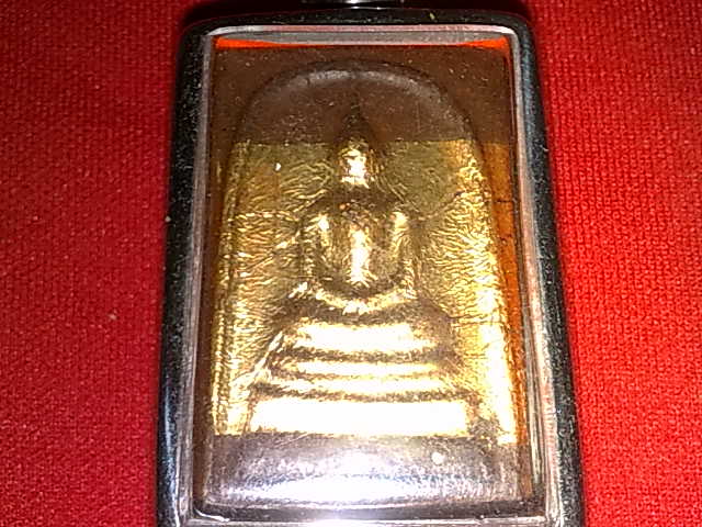 พระสมเด็จ ไม่ทราบที่ ไม่ทราบเนื้อ ตามรูปครับ