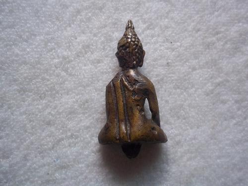 พระยอดธงไม่ทราบที่