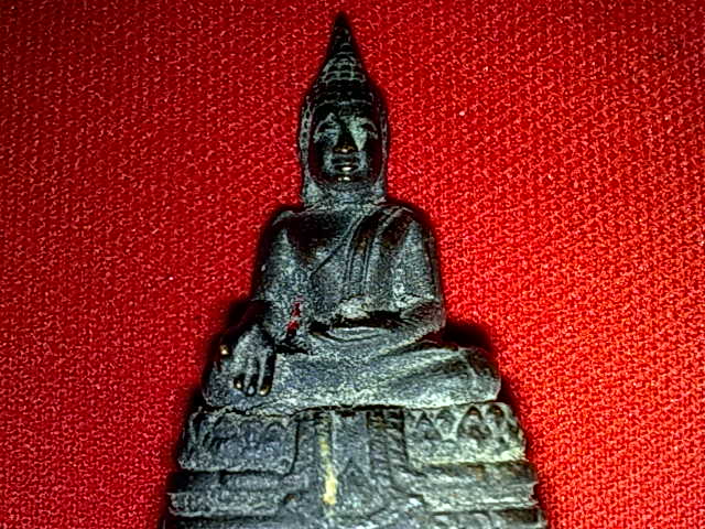 พระกริ่ง ไม่ทราบที่ ตามรูปครับ เคาะเดียวแดง