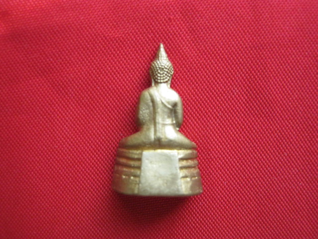 พระกริ่งหลวงพ่อโสธร โค้ดชัดเจน  พร้อมกล่องเดิมจากวัด 