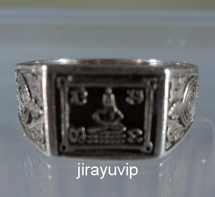 แหวน ลพ.เมี้ยน วัดโพธิ์กบเจา รุ่น2 ปี 2538 เนื้อเงิน ไม่แพง